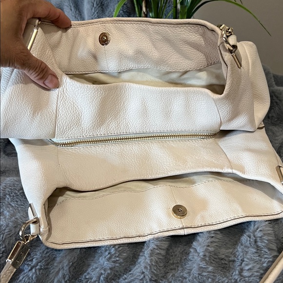 Coach Madison Phoebe Ivory Pebble Leather Shoulder Bag EUC retail $395 - Picture 9 of 11